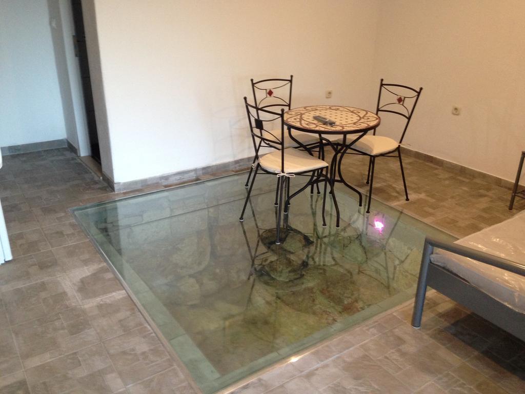 Apartments Acalinovic วิส ห้อง รูปภาพ