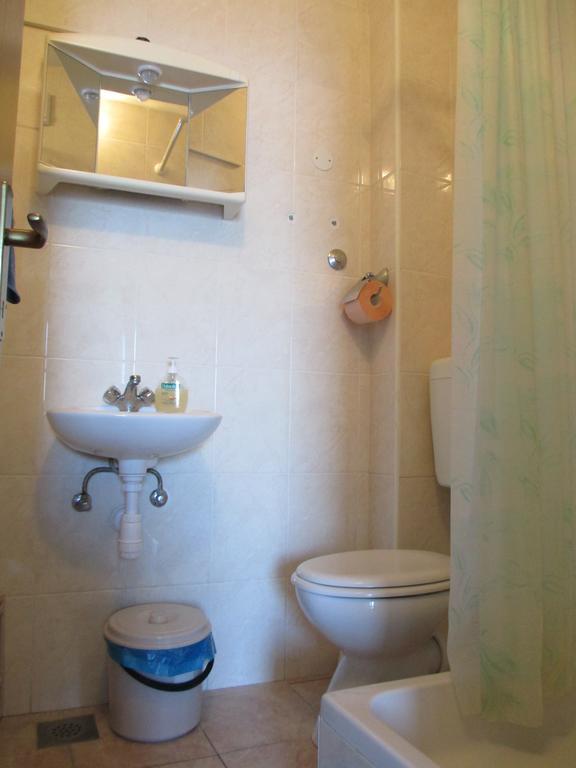 Apartments Acalinovic วิส ห้อง รูปภาพ